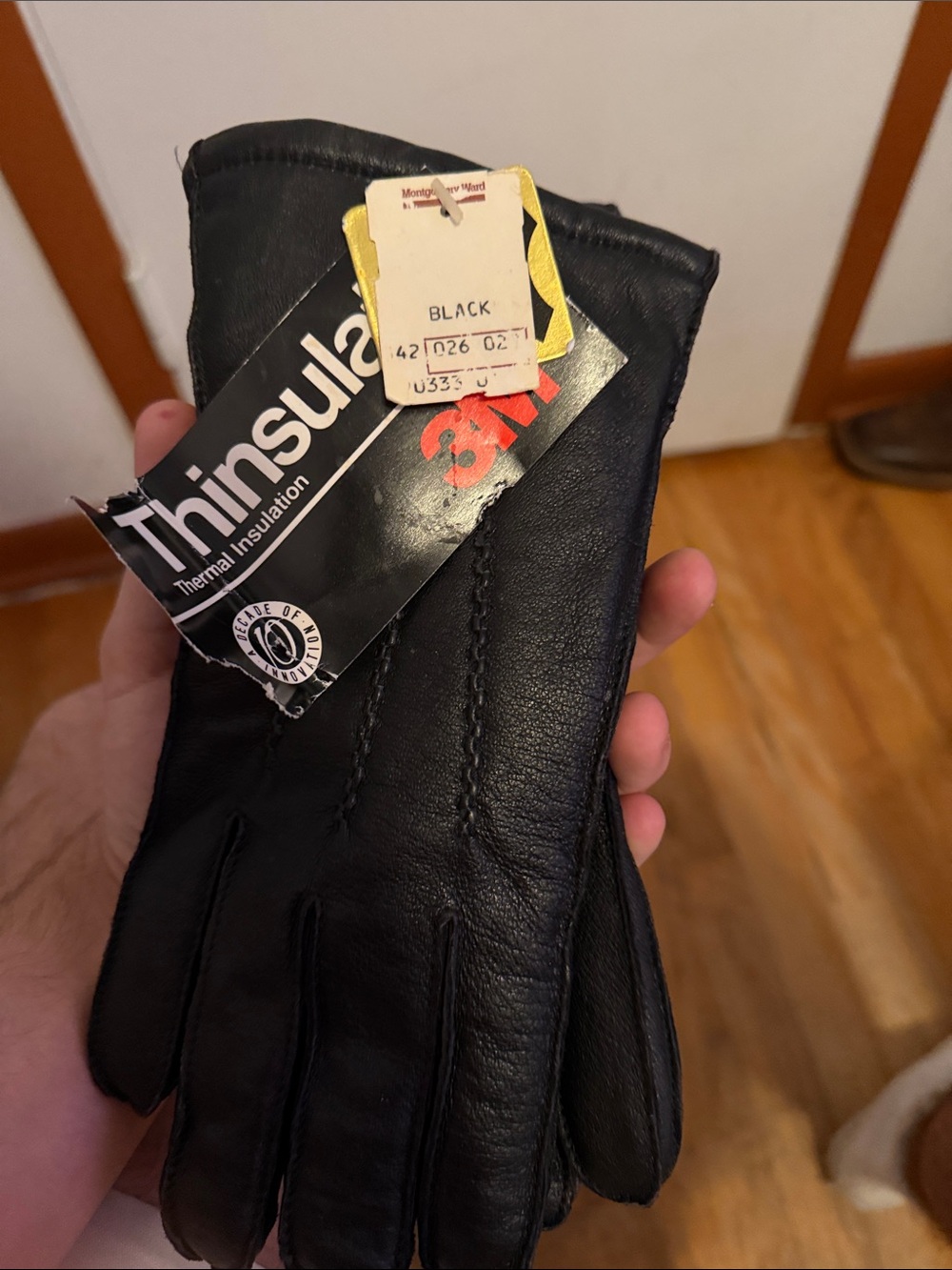 3M Thinsulate Black Leather Men’s Insulated Gloves